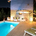 La Chiesetta - Private Pool And Jacuzzi - Borgo Canapegna * Fabriano